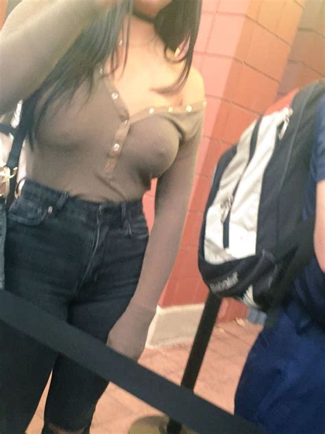 braless big tits hard nipples candid girl sexy candid girls with juicy asses
