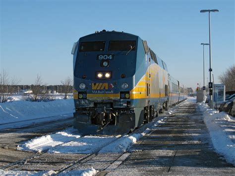 rail  invest  passenger service toronto  montreal