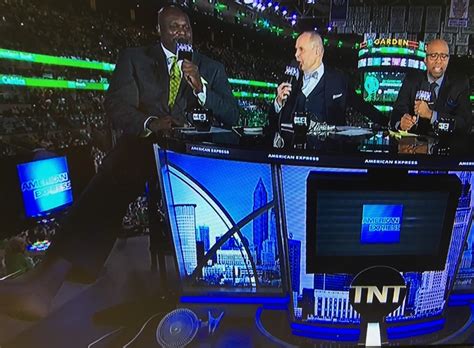 The Nba World Is Fascinated By Shaq’s Personal Fan On The Tnt Desk