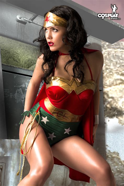sexy girl dressed as wonder woman strips naked pichunter