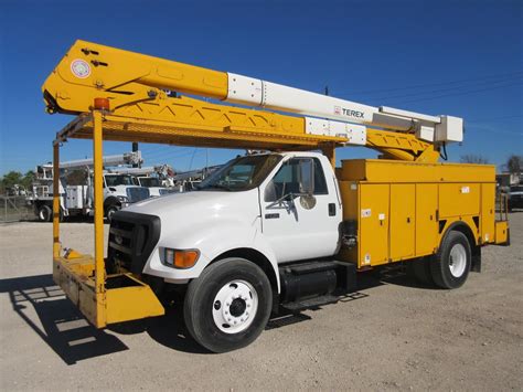 bucket truck  atlas truck sales