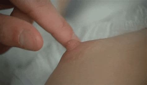 nipple play makes me cum suck on my hard nipples now