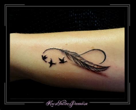 infinity vogeltjes en veer tatoeage veer tatoeage