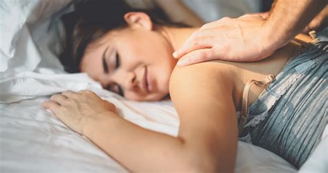 15 expert tips on how to give a sensual massage the dating divas