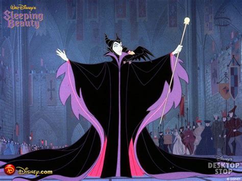 first look angelina jolie as the evil witch in disney s