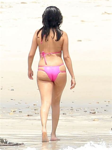 Selena Gomez In Bikini At A Beach In Mexico Hawtcelebs