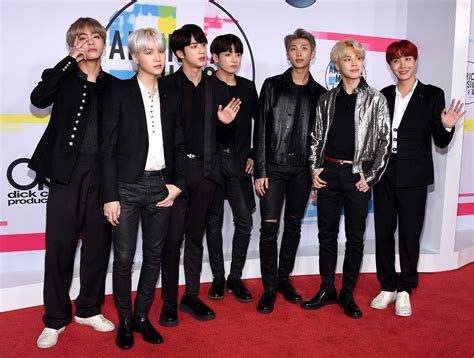 pop band bts draws overnight lines  hundreds  oracle arena