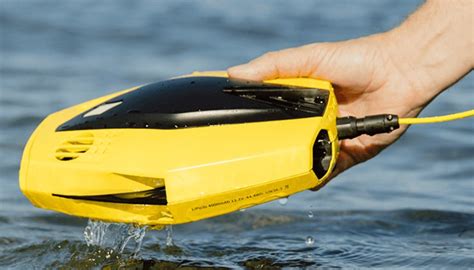 worlds smallest underwater drone chasing dory