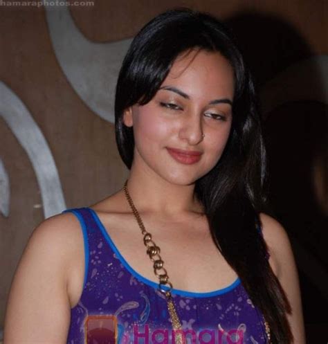 all4i bollywood actress sonakshi sinha cute nude photos