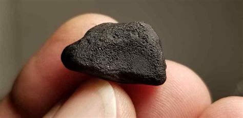 meteorite silicon carbide glassy carbon diamond ct pre solar origin tektite rough