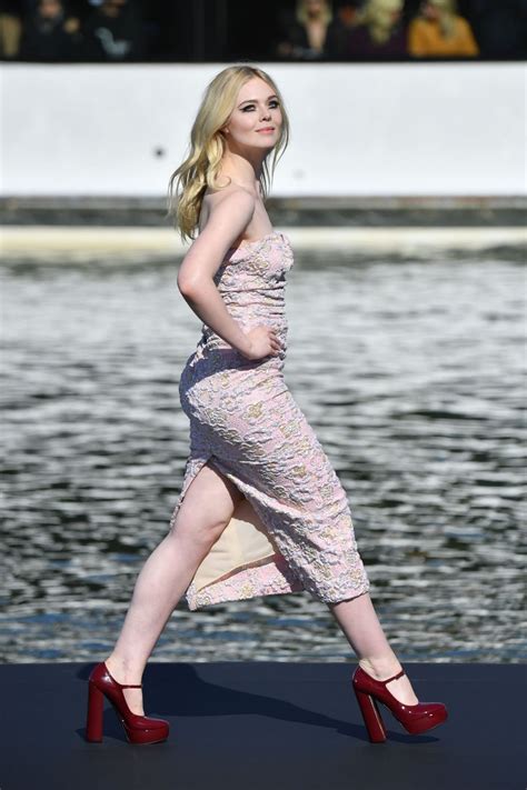 elle fanning  loreal runway show  paris fashion week  hawtcelebs