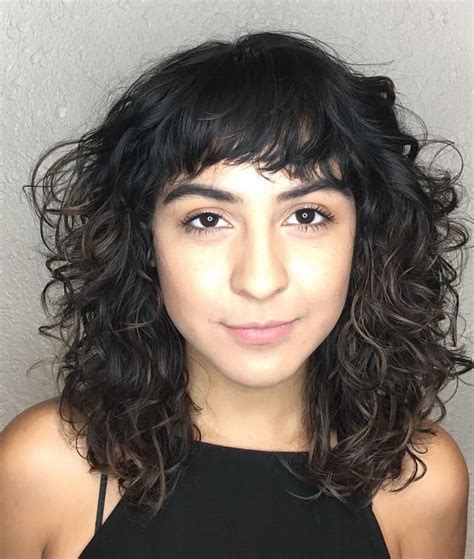 10 Beautiful Curly Hairstyles With Straight Bangs