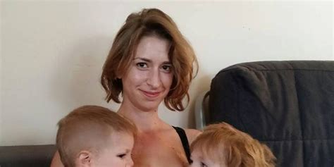 mom proudly breastfeeds son alongside her friend s—and rallies worldbreastfeedingweek the