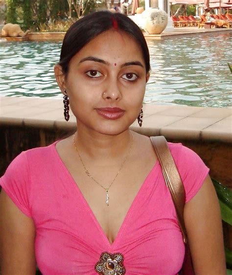 Nude Busty South Indian Wife