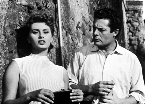 Photo De Sophia Loren Dommage Que Tu Sois Une Canaille Photo