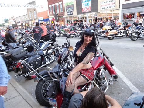 Biker women blowjob parties