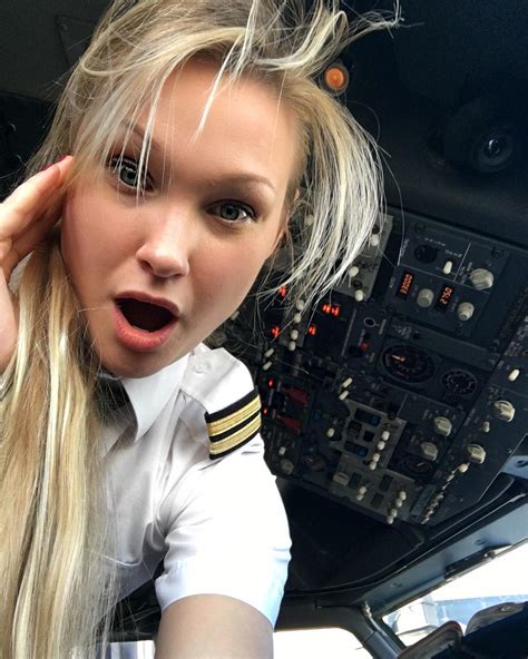 michelle gooris is de knapste nederlandse pilote in het luchtruim dailybase nl een weblog