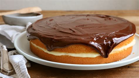 boston cream pie dining and cooking
