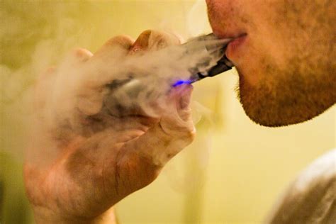 fda aims  clear  air  vaping   cigarettes