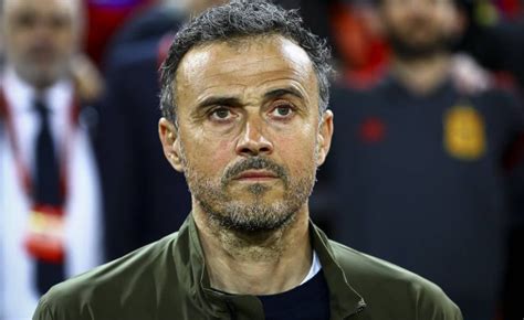 press conference confirmed  luis enriques return  spain boss football espana