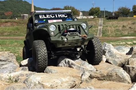 electric jeep  real   sounds  odd