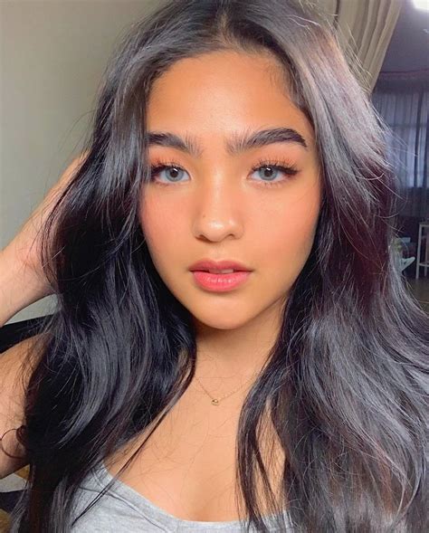 Andrea Brillantes On Instagram “🍔 🍕 🍟 🍦🥤🍫🍩🍪” Filipina Beauty Andrea