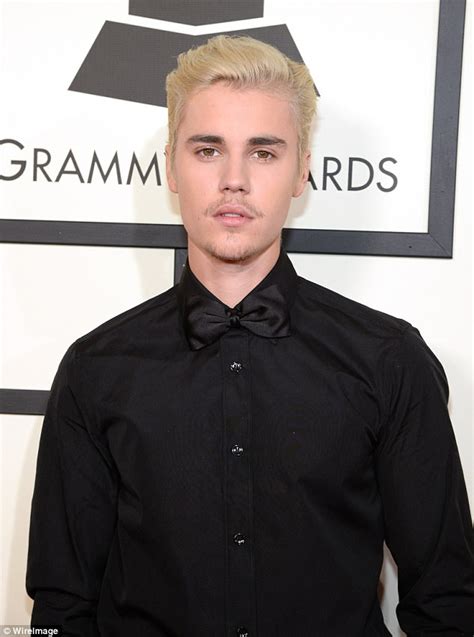 justin bieber fan arrested on la property daily mail online