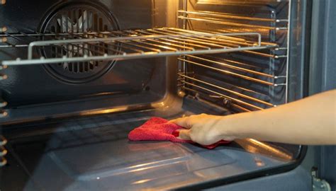 mum shares genius hack  cleaning oven racks  scrubbing newshub