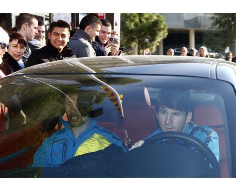 autos what does lionel messi drive