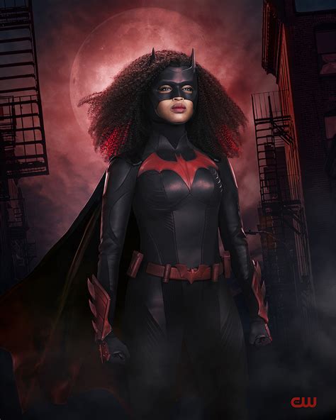 See Batwoman Star Javicia Leslie In The New Batsuit E Online Ca