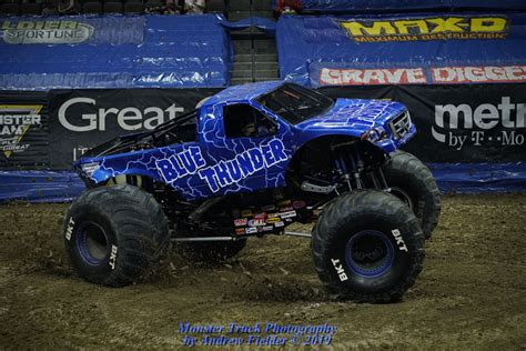 blue thunder vaters monster trucks wiki fandom