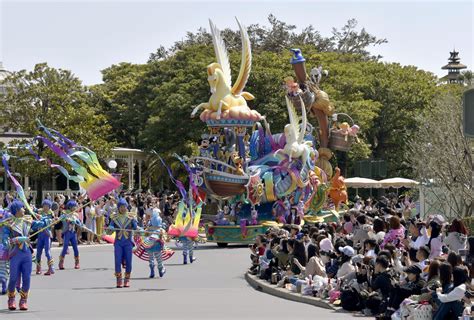 Tokyo Disneyland S New Parade Unveiled Ahead Of Premiere