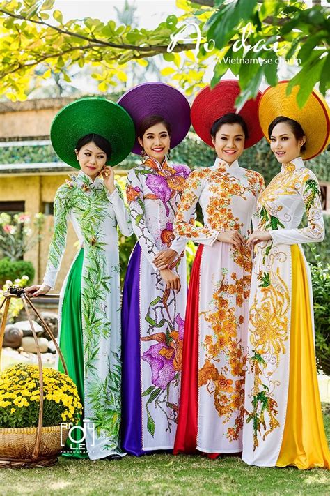 World Ethnic Beauty Ao Dai The Traditional Dress Of Vietnam