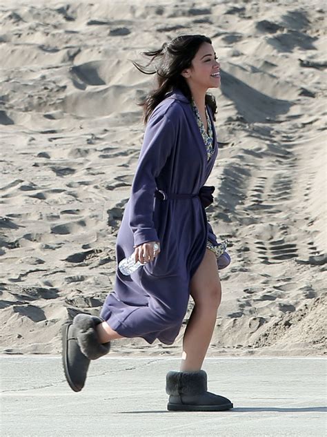gina rodriguez on the set of jane the virgin in los