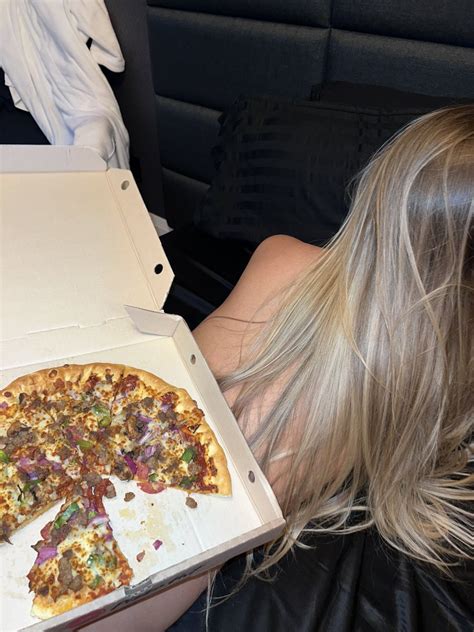 ♡chloe♡ On Twitter The True Girlfriend Experience— Pizza Naps