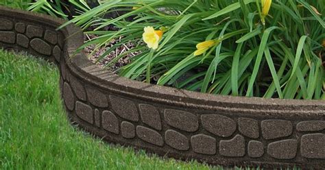 recycled rubber garden borders   perfect solution  enhance
