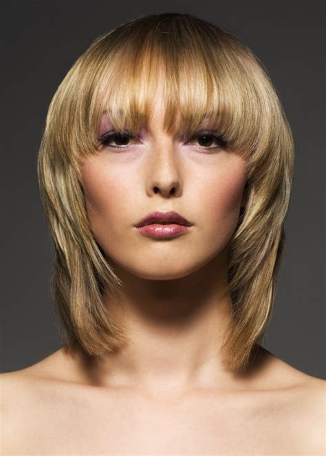 blonde medium length hairstyle  soft contours