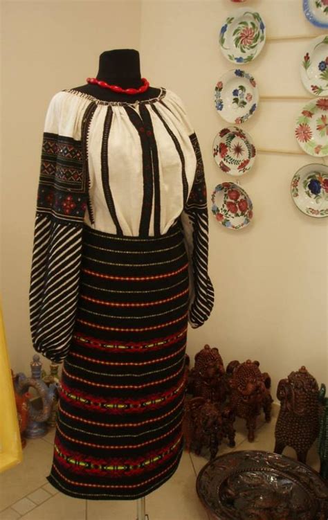 ukraine from iryna borshchiv folk dresses victorian dress