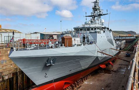 hms tamar puts  sea   dazzle paint scheme navy lookout