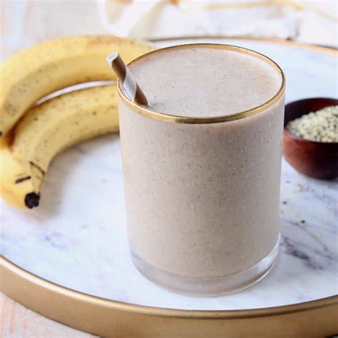 Healthy Banana Almond Milk Smoothie Recipe