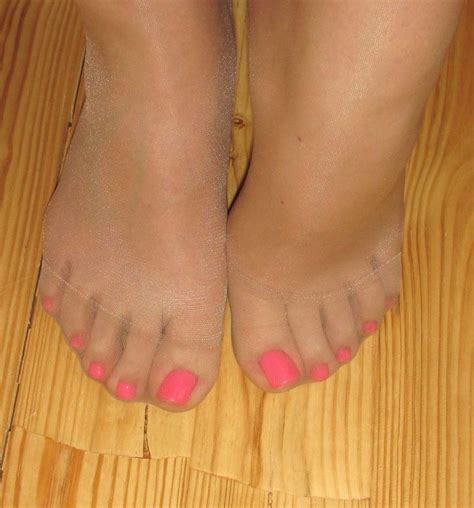 pin on tan nylon covered toes