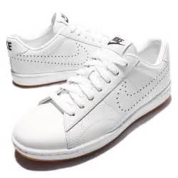wmns nike tennis classic ultra lthr leather white gum womens shoes   ebay
