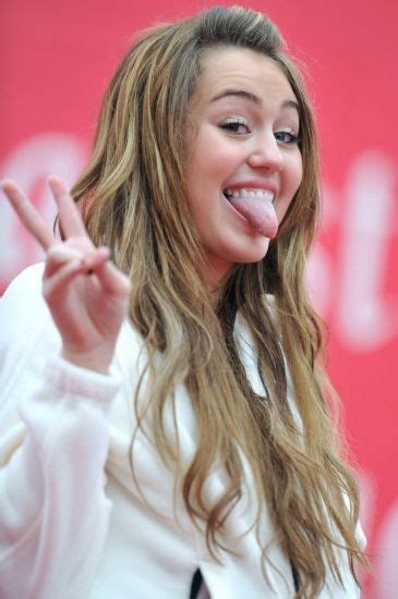 Miley Cyrus Still Can’t Stop Her Tongue Wagging Went Brunette