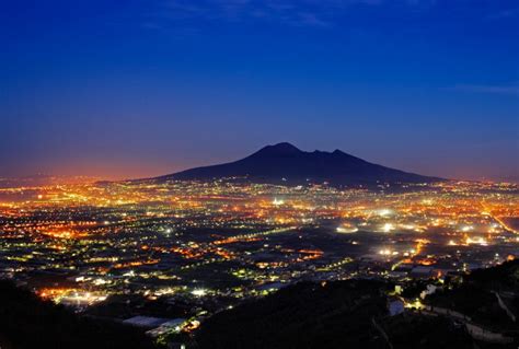 Top 10 Facts About Mount Vesuvius Savage Facts