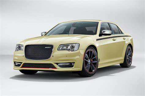 chrysler pays homage  australias  valiant pacer   srt special edition carscoops