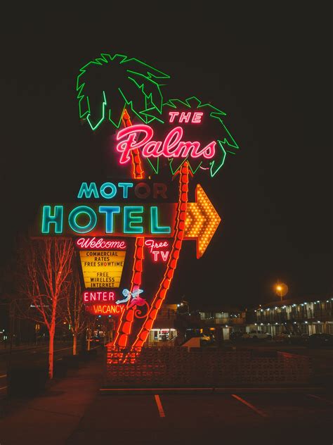 Portland Trip Vintage Neon Signs Neon Signs Old Signs
