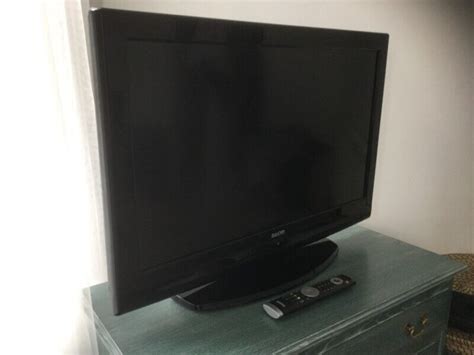 Sanyo 32 Inch Lcd With Built In Freeview Tv In Battersea London
