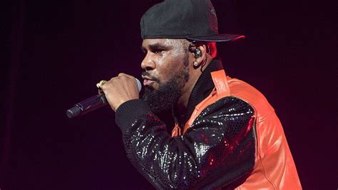 r kelly spotify removes singer from playlists bbc news
