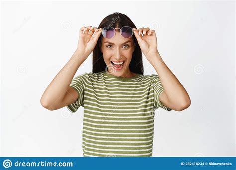 Image Of Happy Brunette Woman Take Off Sunglasses And Looking Excited