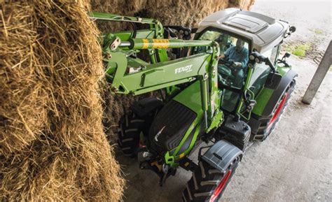 pics fendt unveil updated  vario tractor range agriland